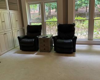 Pair of Lazy Boy Electric Recliners