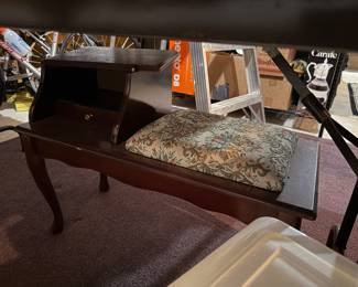 Telephone desk