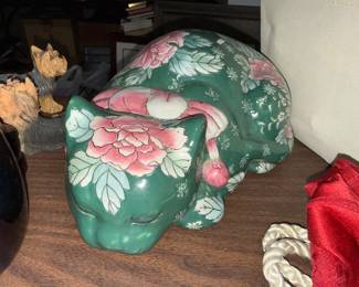 Ceramic cat