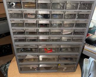 Storage cabinet