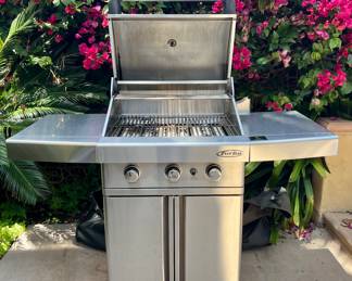 Like new Turno Bbq, $2,400 new