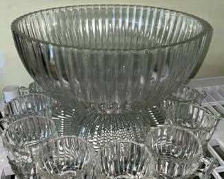 Glass Pymch Bowl Set