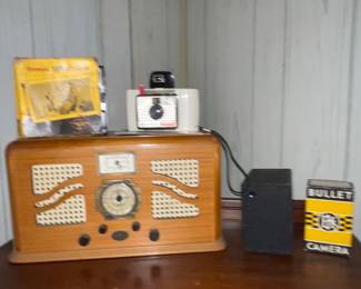 Radio, different view of cameras