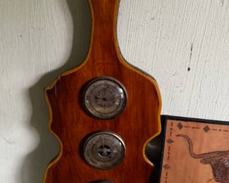 Wood barometer