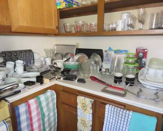 Vintage kitchen items.