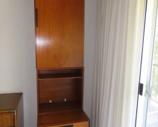 Large MCM wall unit, multiple pieces.