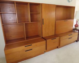 Large MCM wall unit, multiple pieces.