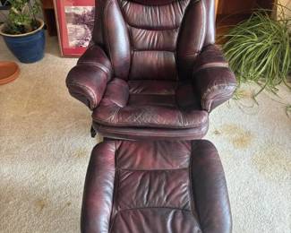 CHAIR WITH OTTAMAN