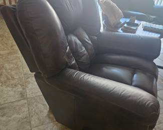 We have a pair of brown naugahyde manual recliner chairs. Very good condition $300 for both