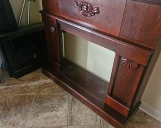 This is leftover from last week's estate sale in Cocoa, I was able to slide the fireplace insert out for easy moving as you can see in the photo.$50.00