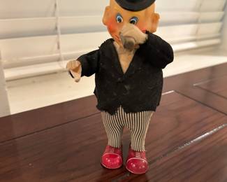 Wind up toys 