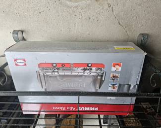 Large Propane Camping Stove - like new, used one time during a power outage
