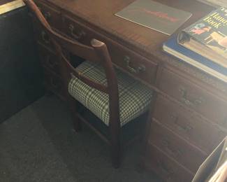 Retro desk and chair