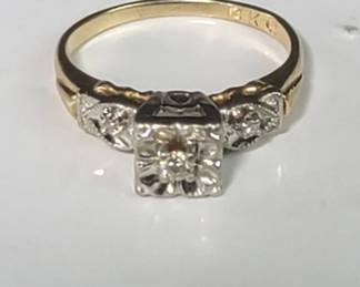 14k gold and diamonds ring