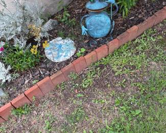 yard art