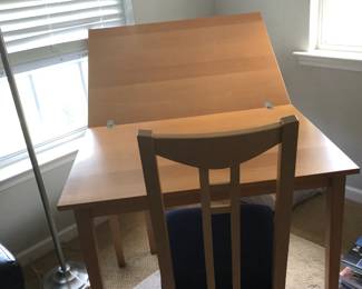 Simple desk