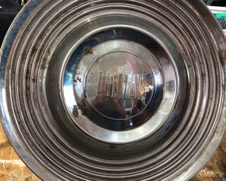 Pontiac 15" hubcaps
