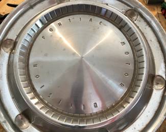Pontiac 14" hubcaps