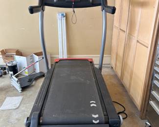 FreeMotion Incline Trainer 11.9 Incline