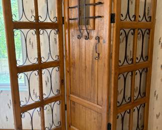 Vintage Mediterranean Style Room Divider