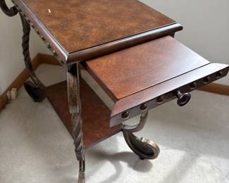 Chair side table w/ pull out surface