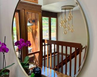 21 36RoundWallMirrorwGoldMetalFrame