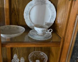 Service for 6. Also many nice crystal pieces to choose from.