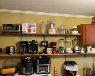 Small appliances. Some new! All tested and work.