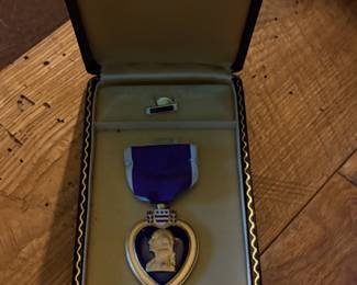 WWII U.S. Army Purple Heart in Case
