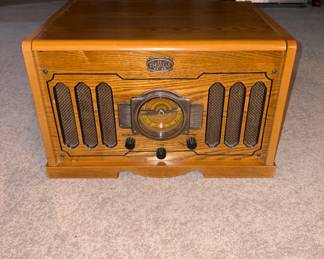 Thomas Pacconi Record Player