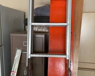 folding ladder