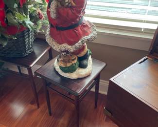 seasonal & nesting tables