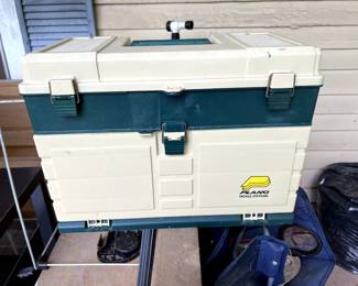 Tackle box, empty