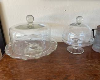 Cake plates