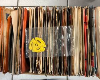 A collection of over 2500 45 records, one price for all