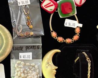 Loose Pearls 