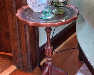 Waterford Kieran Vase, Wooden Side Table