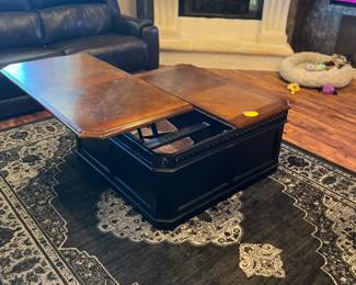 Coffee Table Opens up!