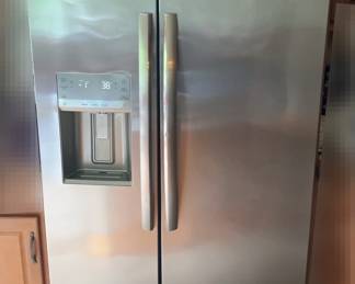 Fridgidaire Gallery Refrigerator
