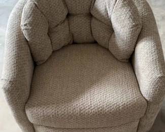 Barrel Swivel Chair