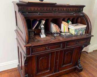 Stunning rolltop desk!