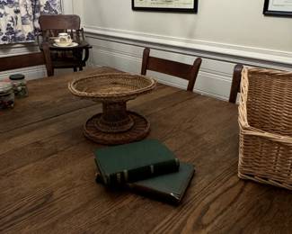 Great oak breakfast table...