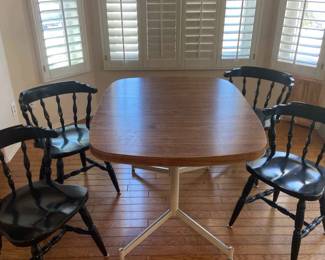 Sweet Breakfast Nook Table, And Four Chairs