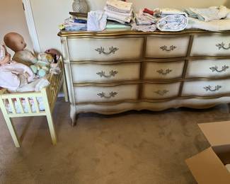 bedroom suite