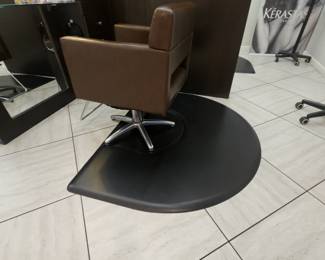 (8) Salon floor mats. Half moon
40.00 each all in excellent like new condition