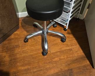 Stools leather wheels (5)
40 each or make offer