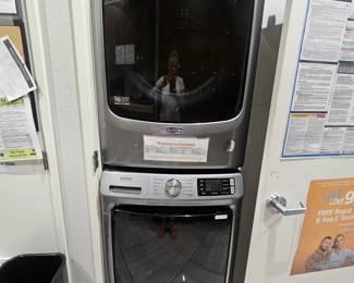 May tag stackable washer dryer. Works great $500 make offer