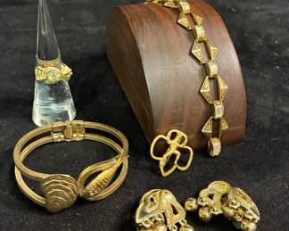 Cleinman Sons Adjustable Ring And Gold Tone Jewelry