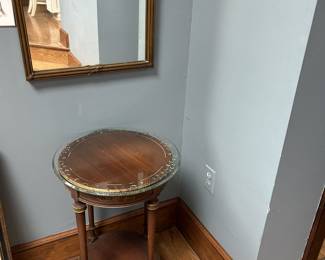 Antique Small table and matching mirror in very good condition