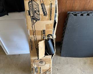 metal detector